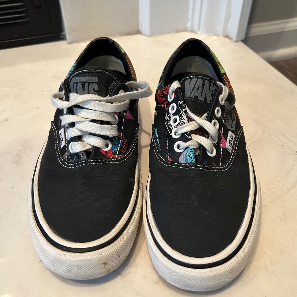 Women’s Vans Size 8